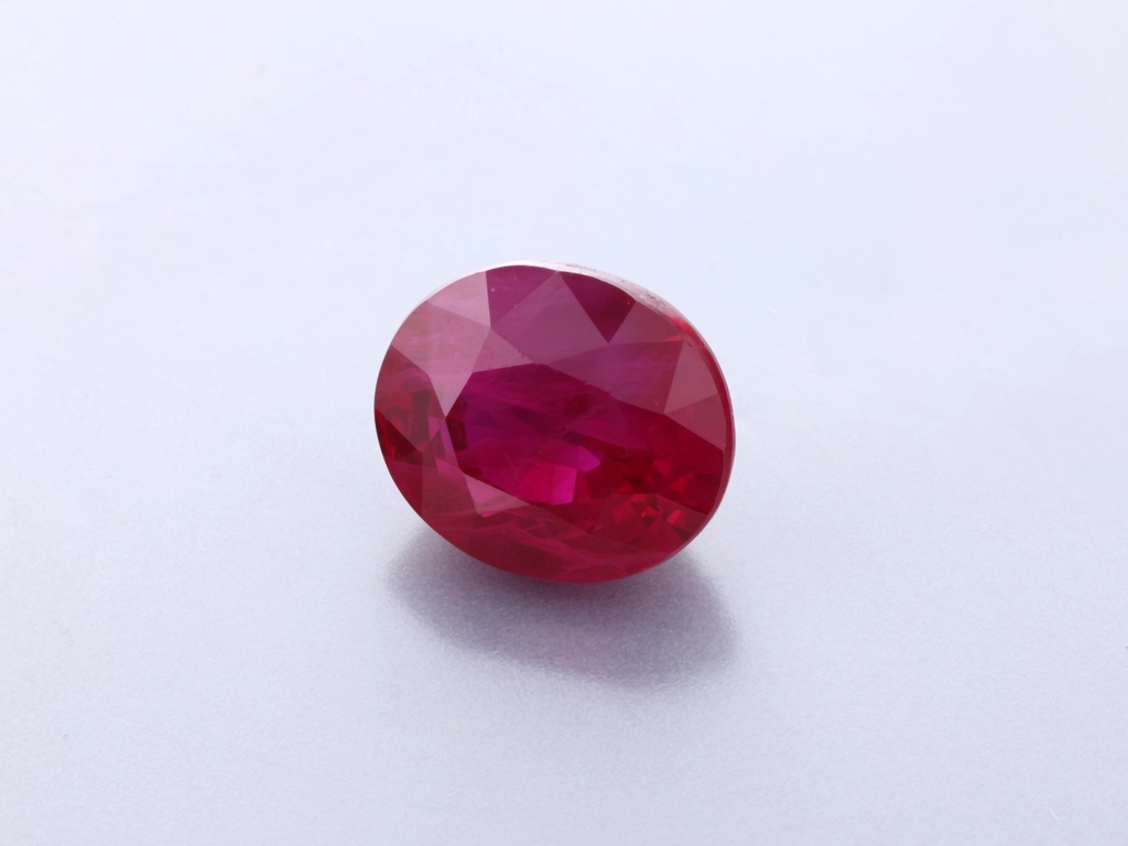 Burmese Ruby 7.5x6.4mm Oval