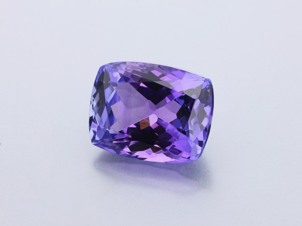 Tanzanite 9x7mm Cushion 