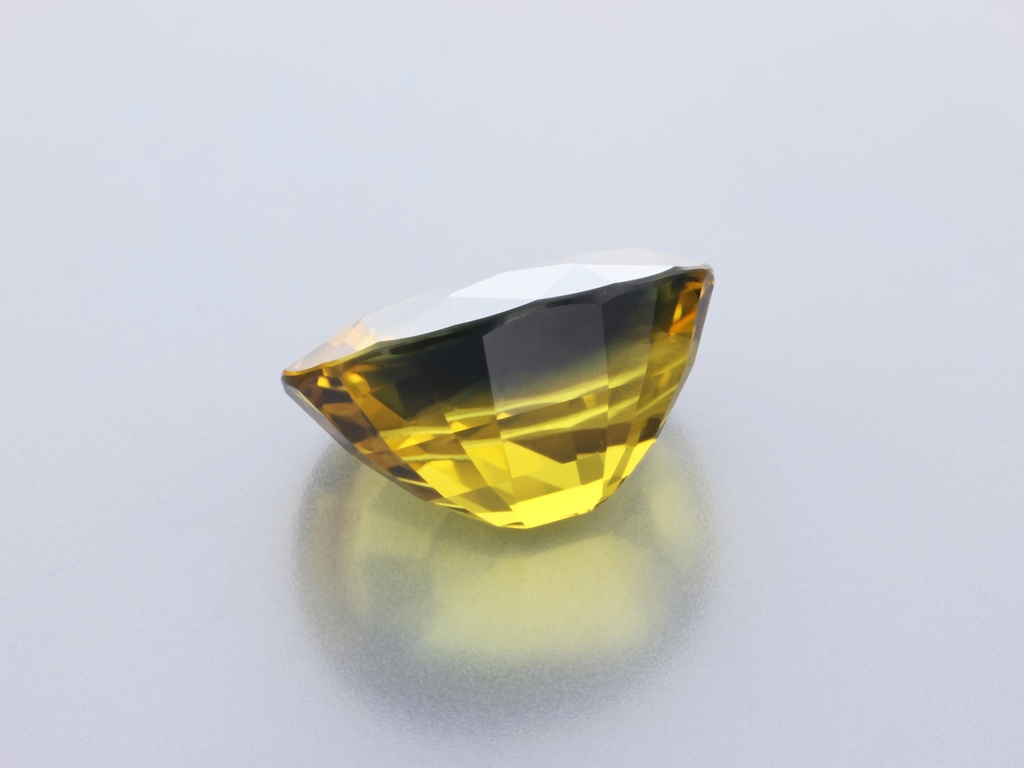 Parti Sapphire 10.5x8.9mm Oval Yellow Blue