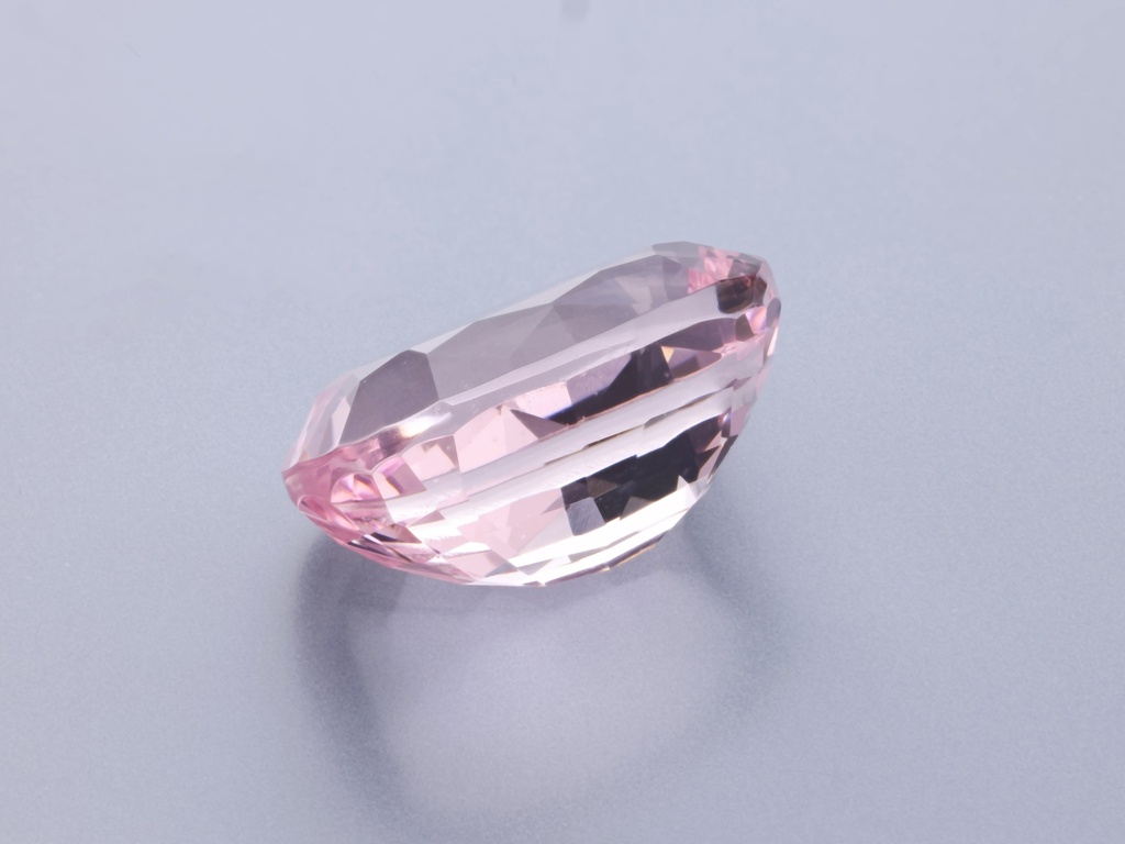 Morganite 13.9x10.6mm Cushion Pink