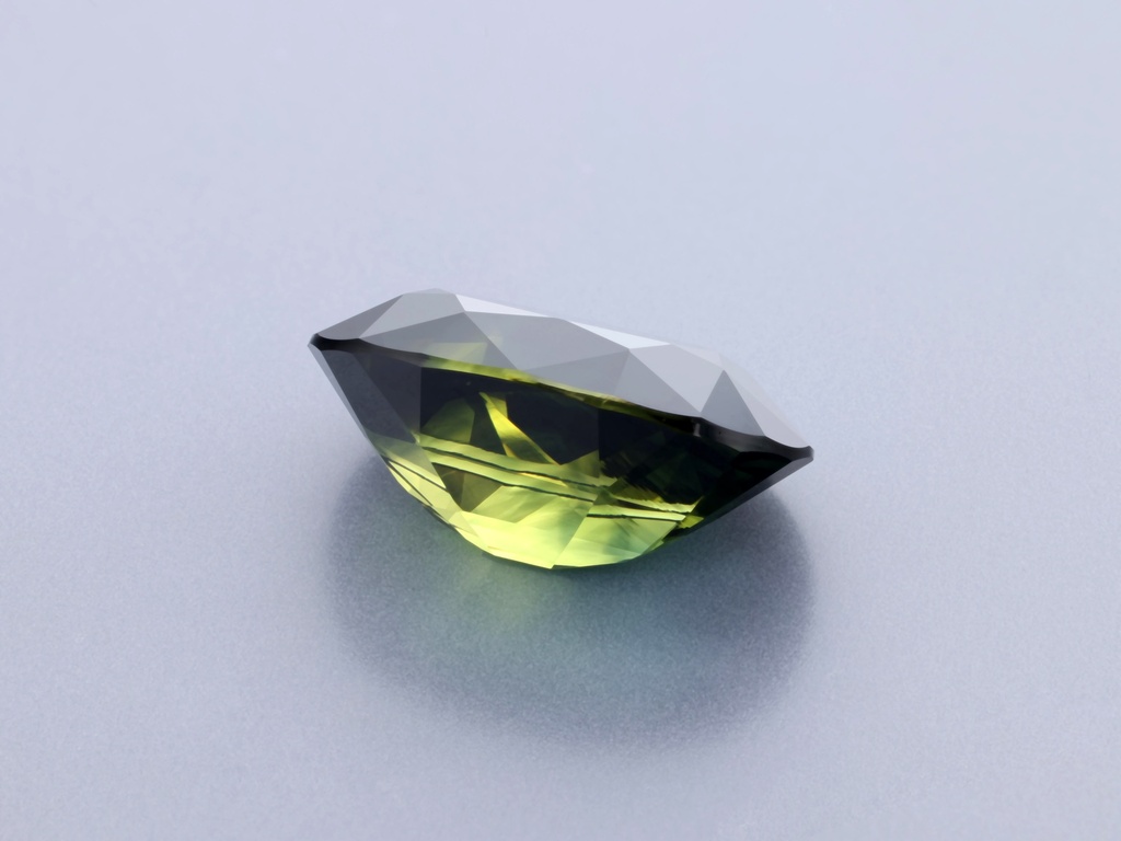 Parti Sapphire 12.27x8.00mm Oval