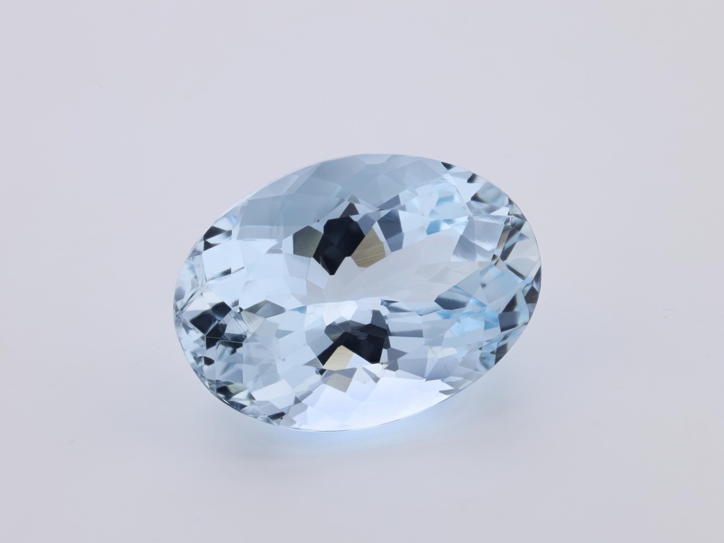 Aquamarine 14.00 x 10.20 x 7.20mm Oval Mid Blue