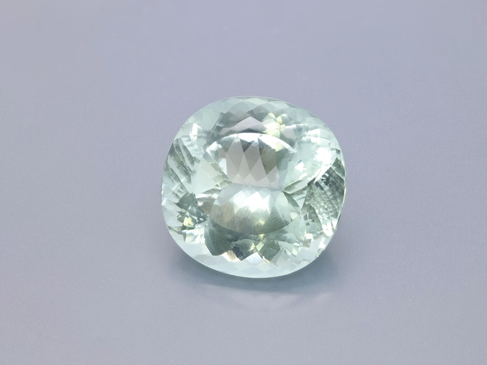 Green Beryl 20.80 x 20.50 x 13.26mm Cushion