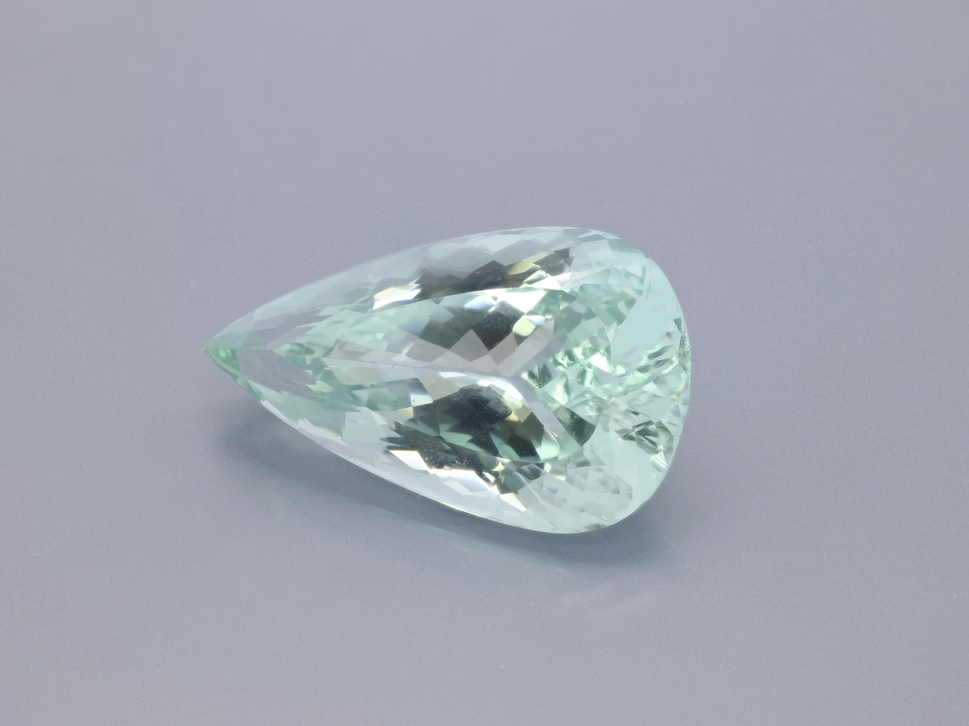 Green Beryl 32x18.8mm Pear Shape 