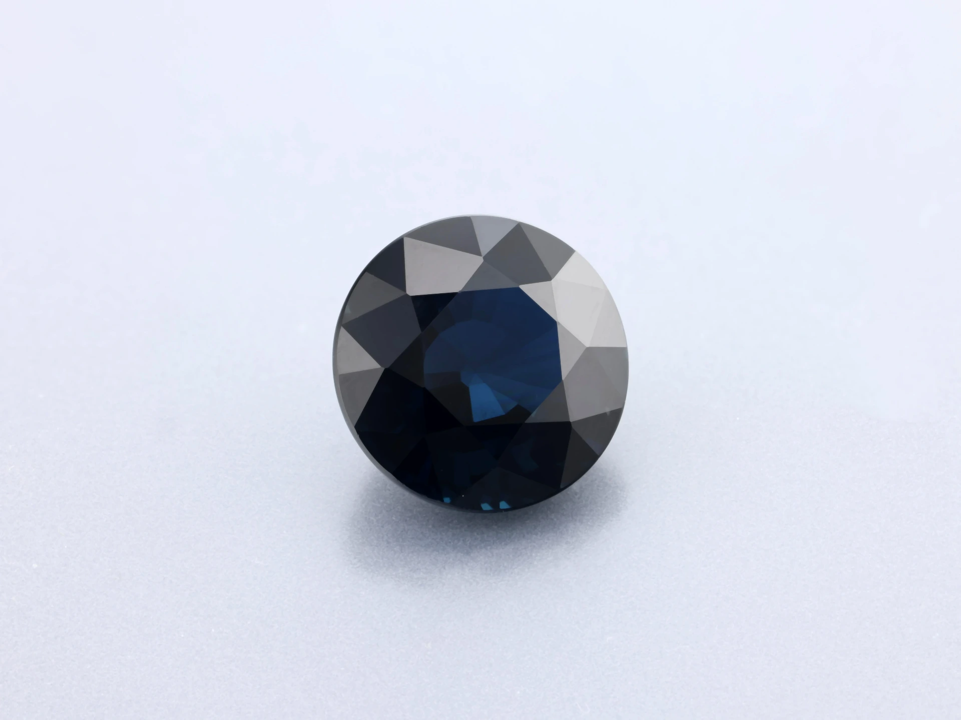 Australian Sapphire 8.85mm Round Blue
