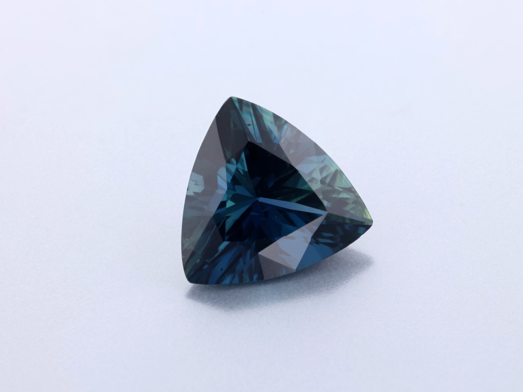 Sapphire 8.4x8.3mm Trilliant Teal