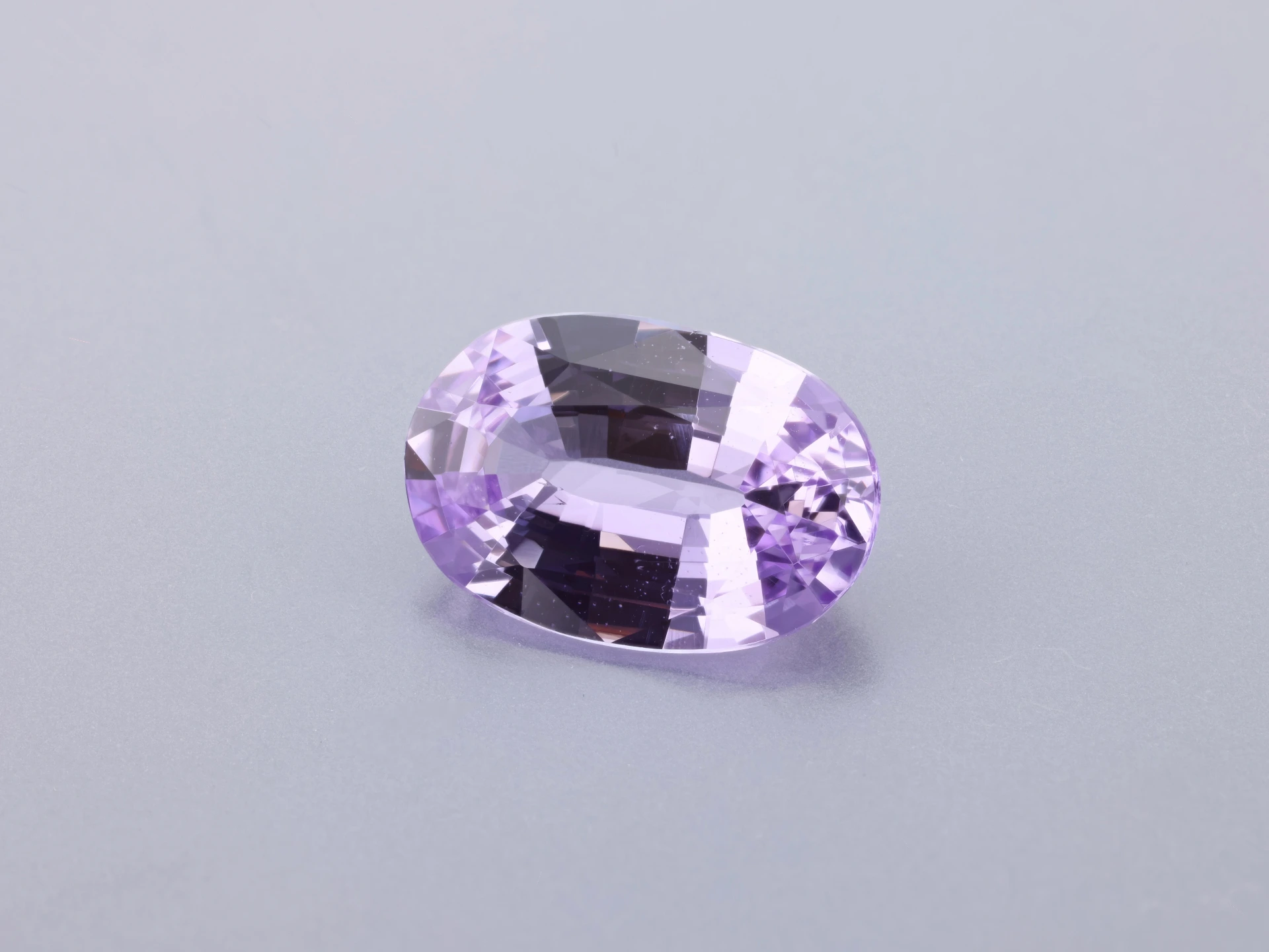 Purple Sapphire 10.00 x 6.80 x 3.70mm Oval