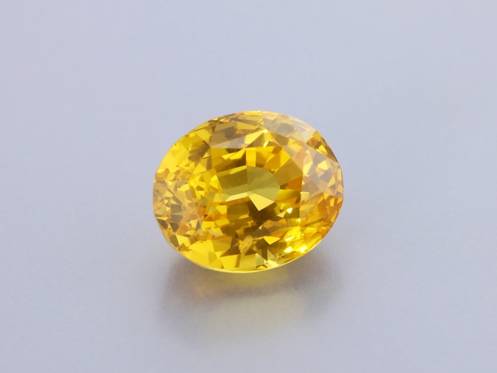 Yellow Sapphire 9.66x7.87mm Oval