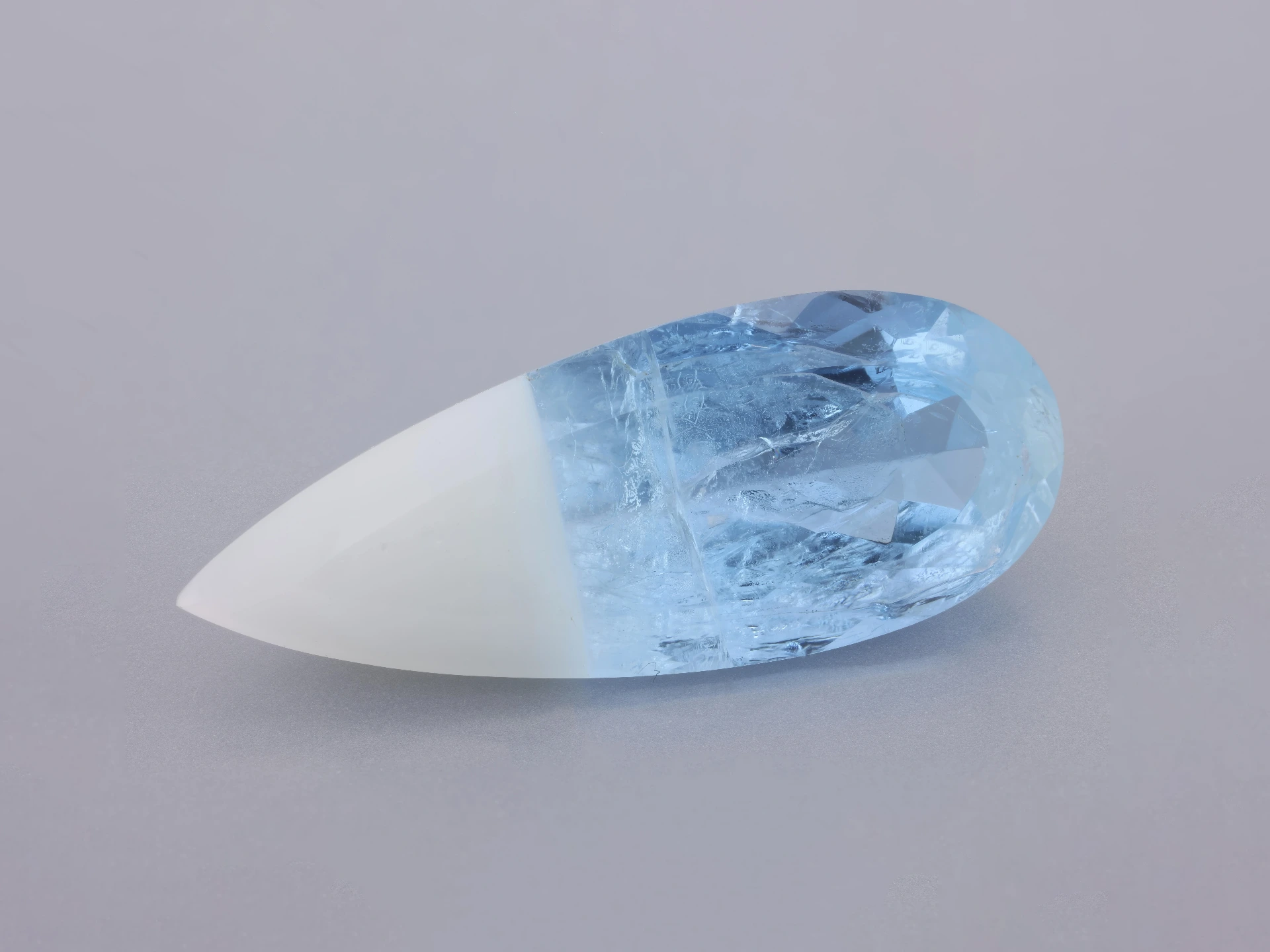 Alpine Aquamarine 25.4x10.1mm Pear Shape