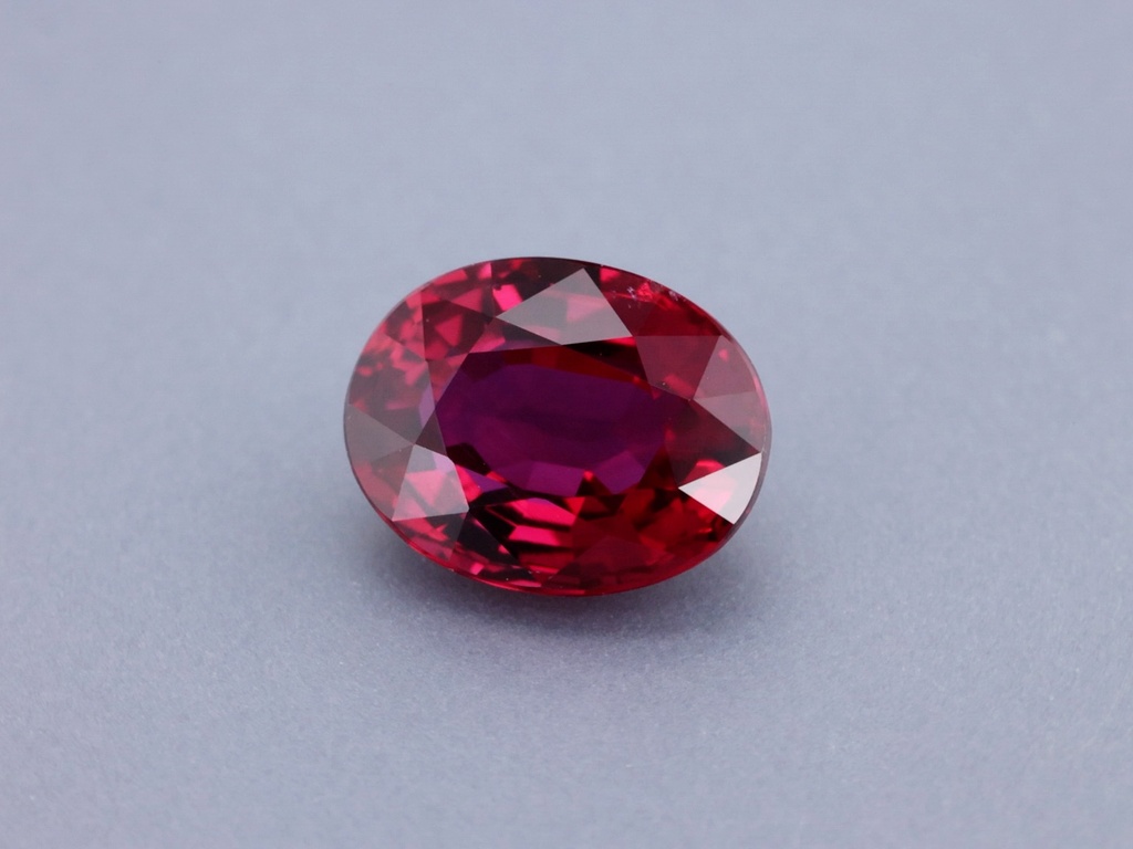 [RRVB0706X3] Mozambique Ruby 7.24x5.62mm Oval UNHEATED