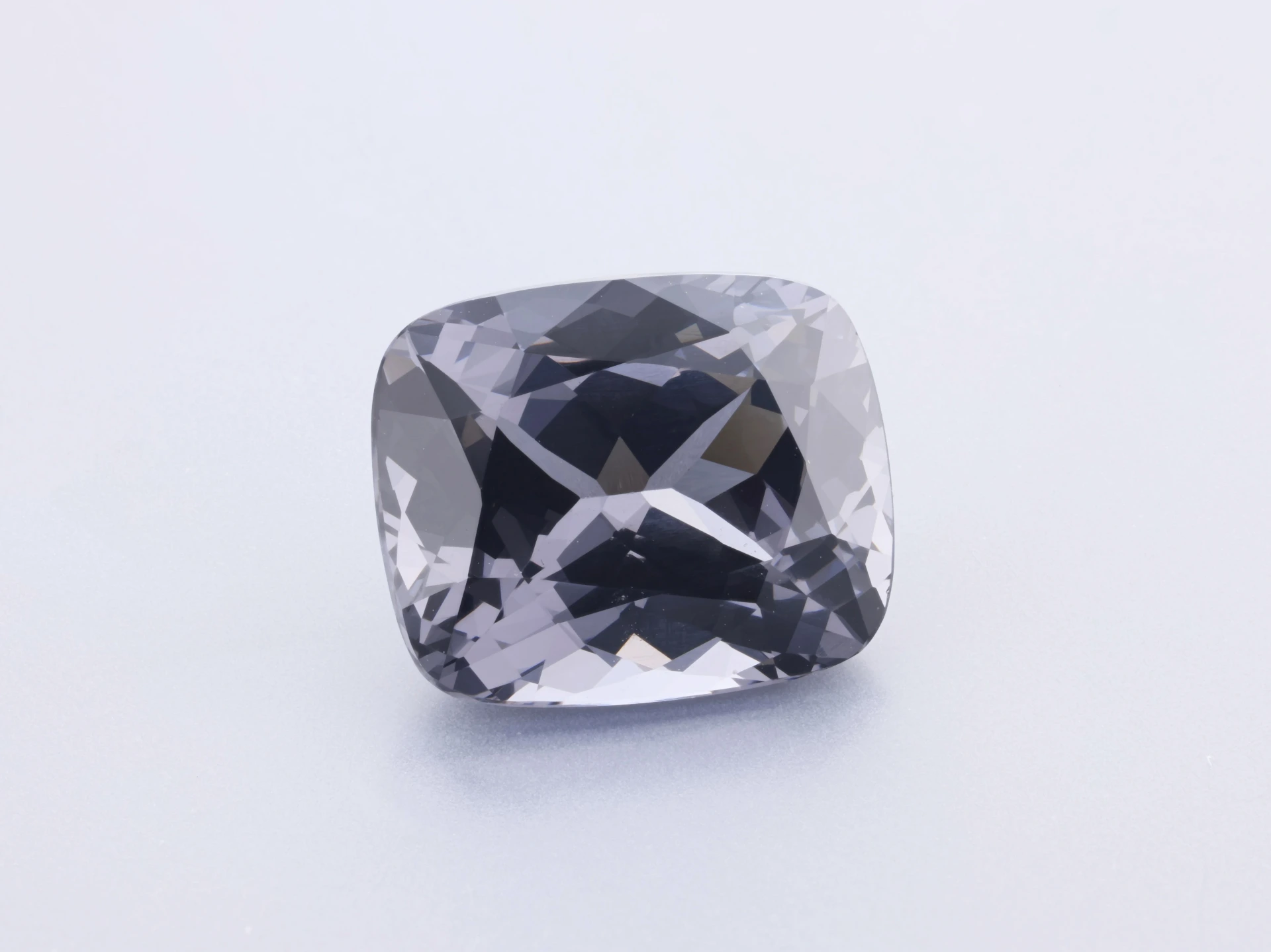 [LGAB1109X1] Spinel 11.20 x 9.20 x 6.10mm Cushion Purple Grey