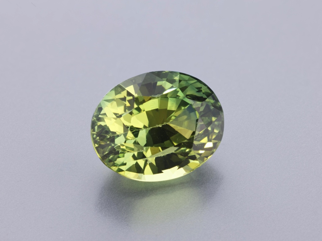 Parti Sapphire 7.80 x 6.20 x 5.00mm Oval Yellow Green