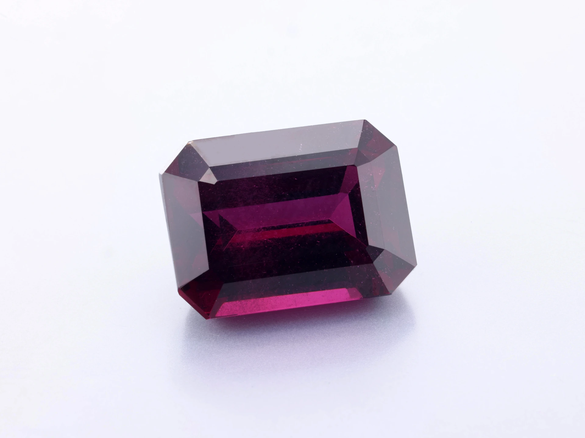 Rhodolite Garnet 15.2x11.30mm Emerald Cut