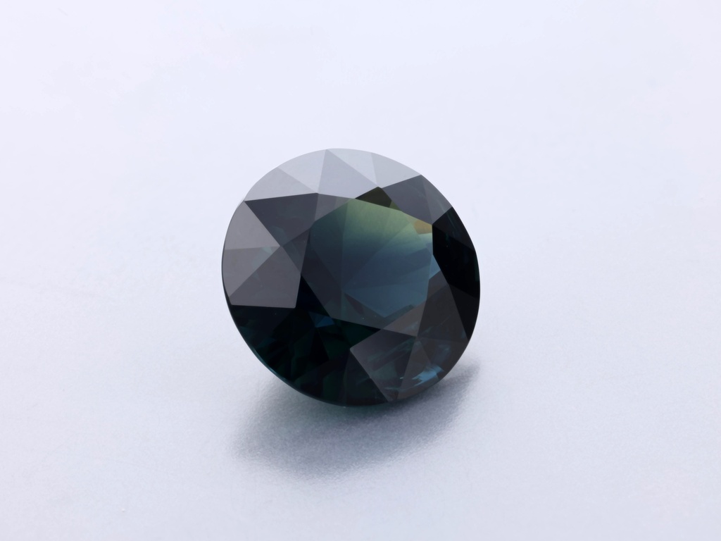 Parti/Teal Sapphire 8.17mm (4.82mm Deep) Round