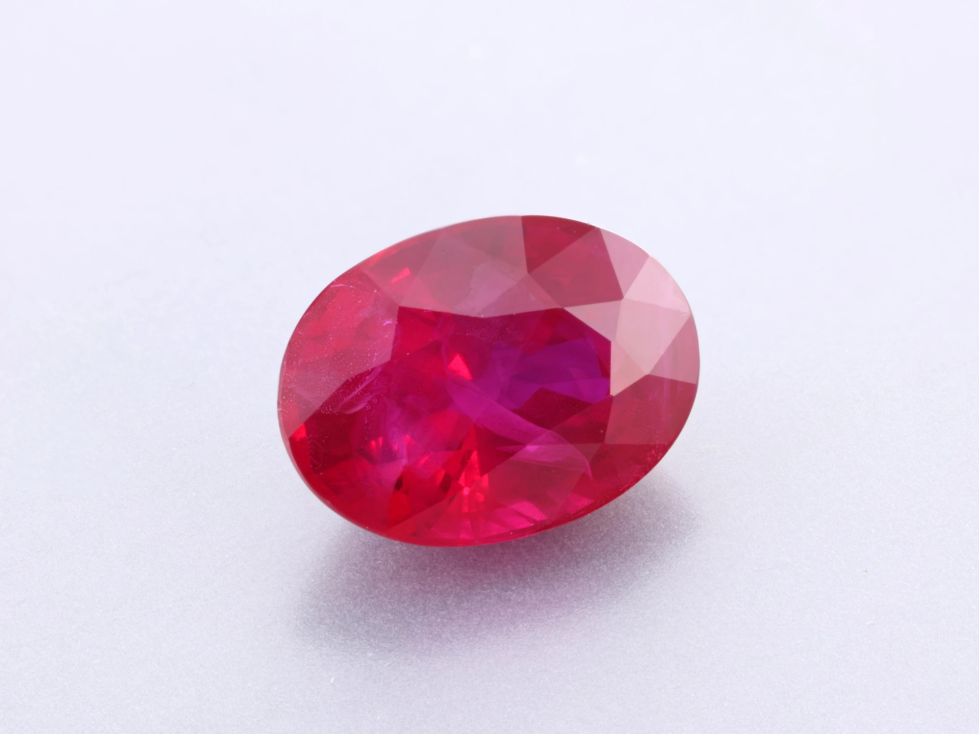 Ruby 7.10 x 5.20 x 3.80mm Oval Mid Red Burmese