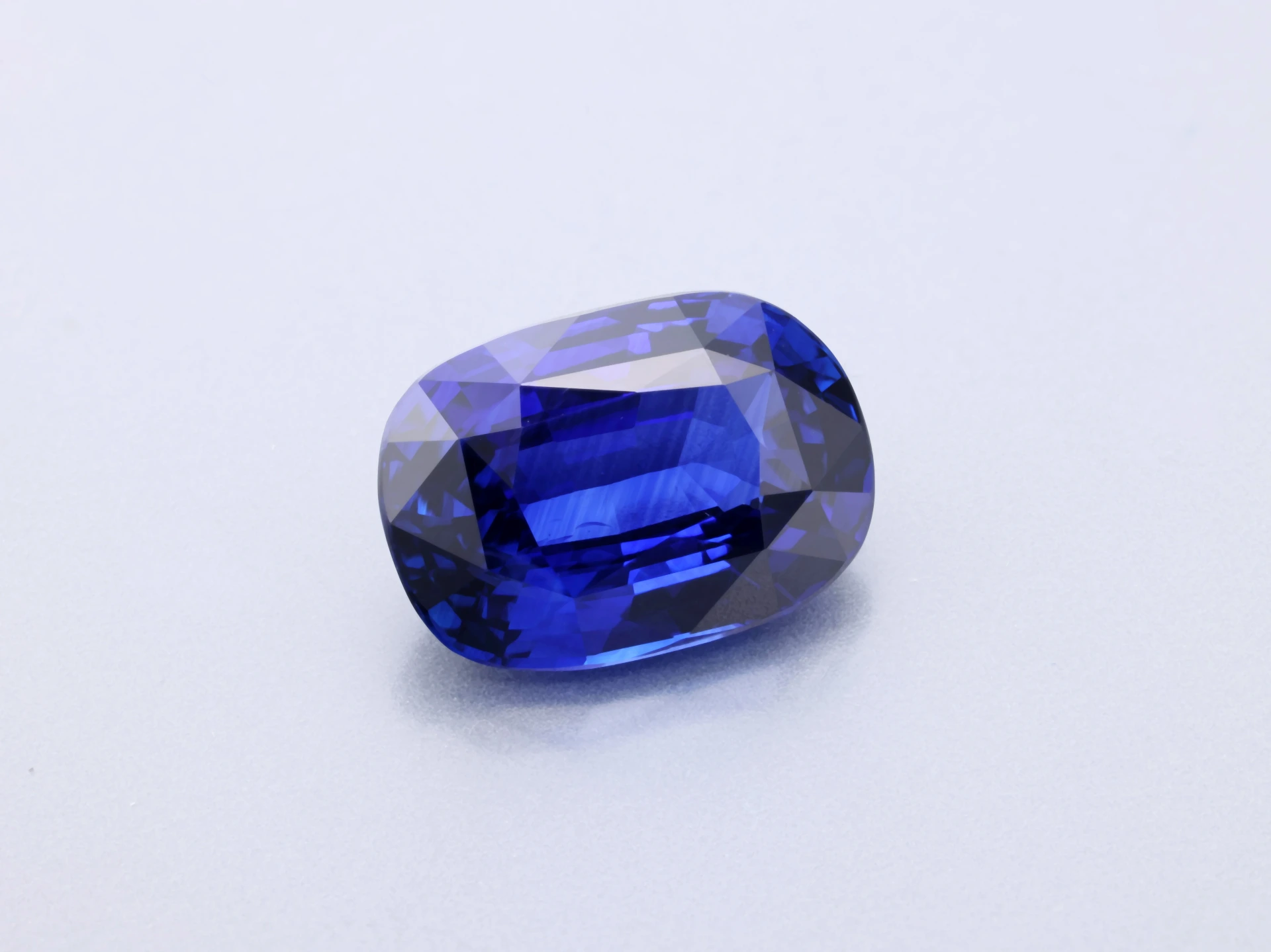 Ceylon Sapphire 9.26 x 6.53 x 4.40mm Cushion Royal Blue