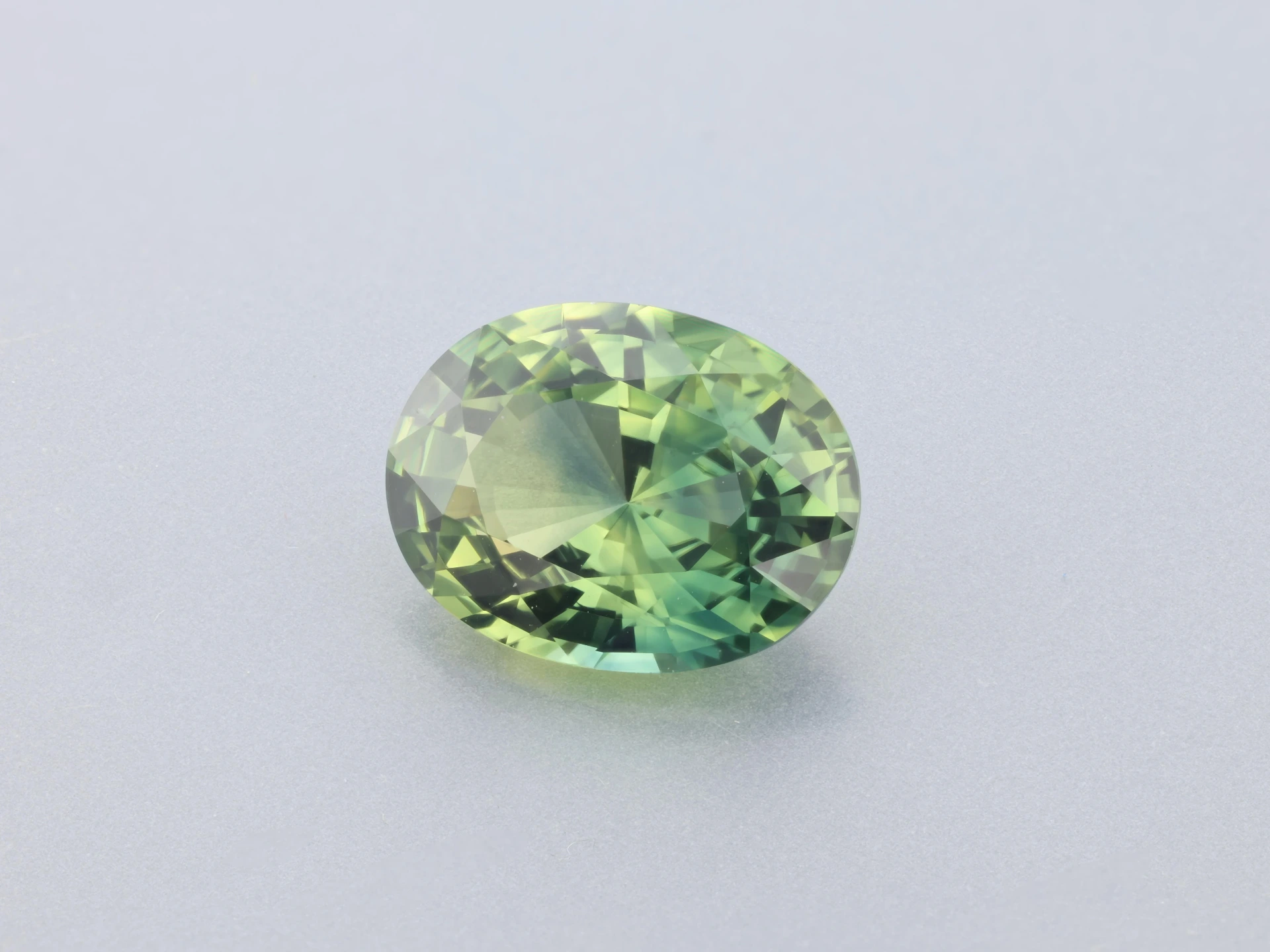 Parti Sapphire 8.10 x 6.18 x 3.55mm Oval