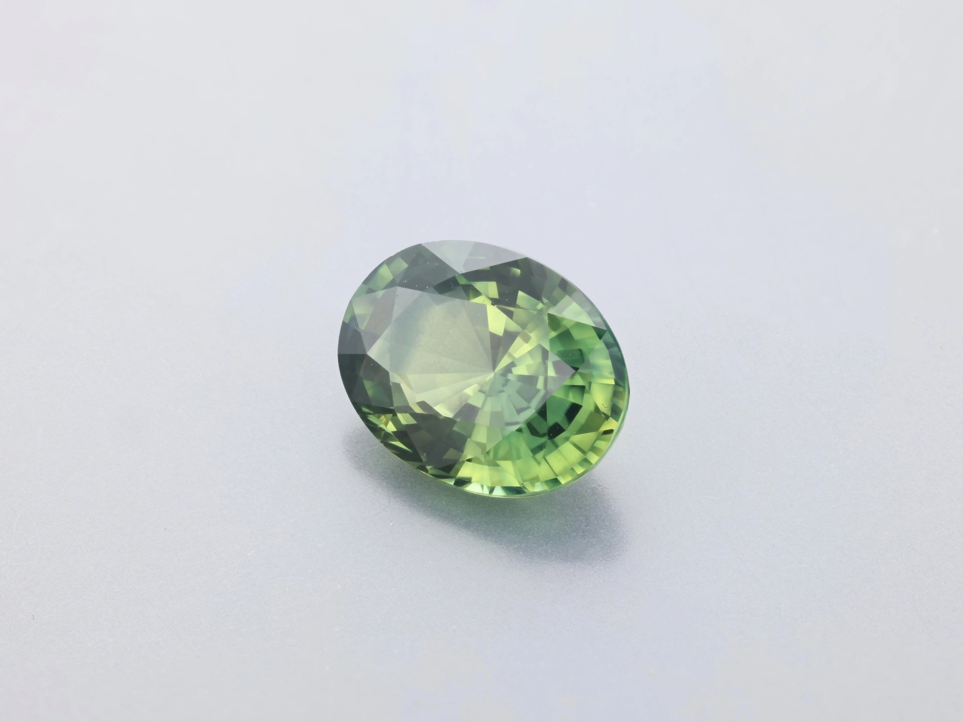 Parti Sapphire 8.12 x 6.11 x 3.74mm Oval