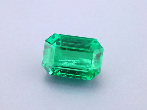 [BEOS1007X1] Zambian Emerald 10.06x7.03mm Emerald Cut