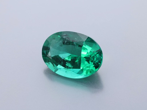 [BEVB1007X1] Zambian Emerald 10.2x7.2mm Oval