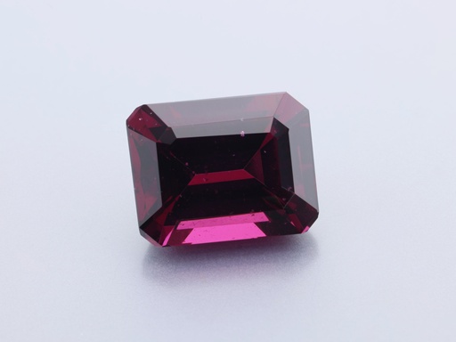 [GROS0907X1] Rhodolite Garnet 9.2x7.2mm Emerald Cut