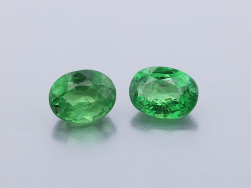 [GTVB0403] Tsavorite Garnet 4x3mm+/- Oval